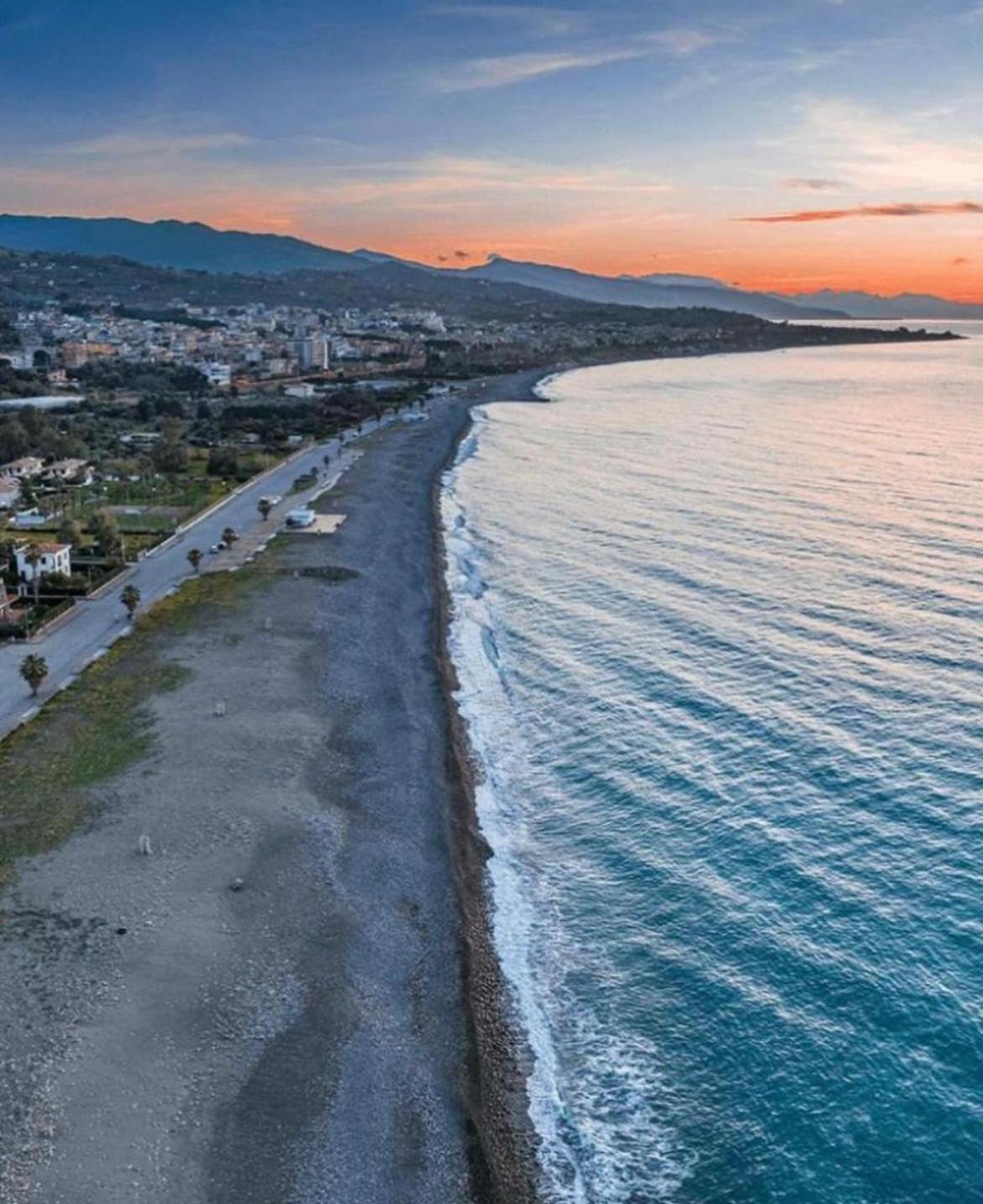 Appartamento Vista Isole Eolie Acquedolci Kültér fotó